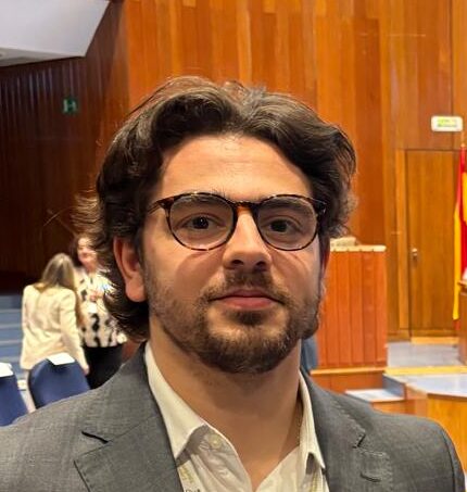 Arón Vázquez Martínez